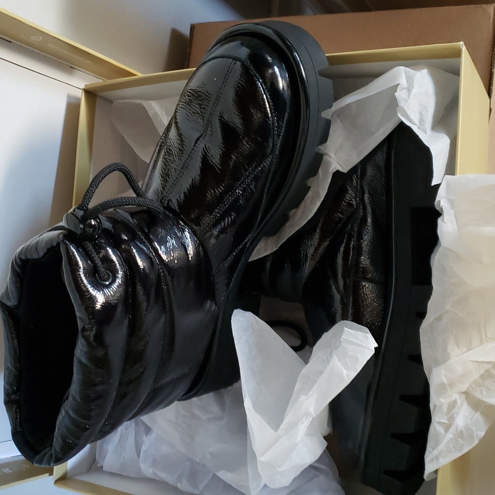 Michael Kors Boots